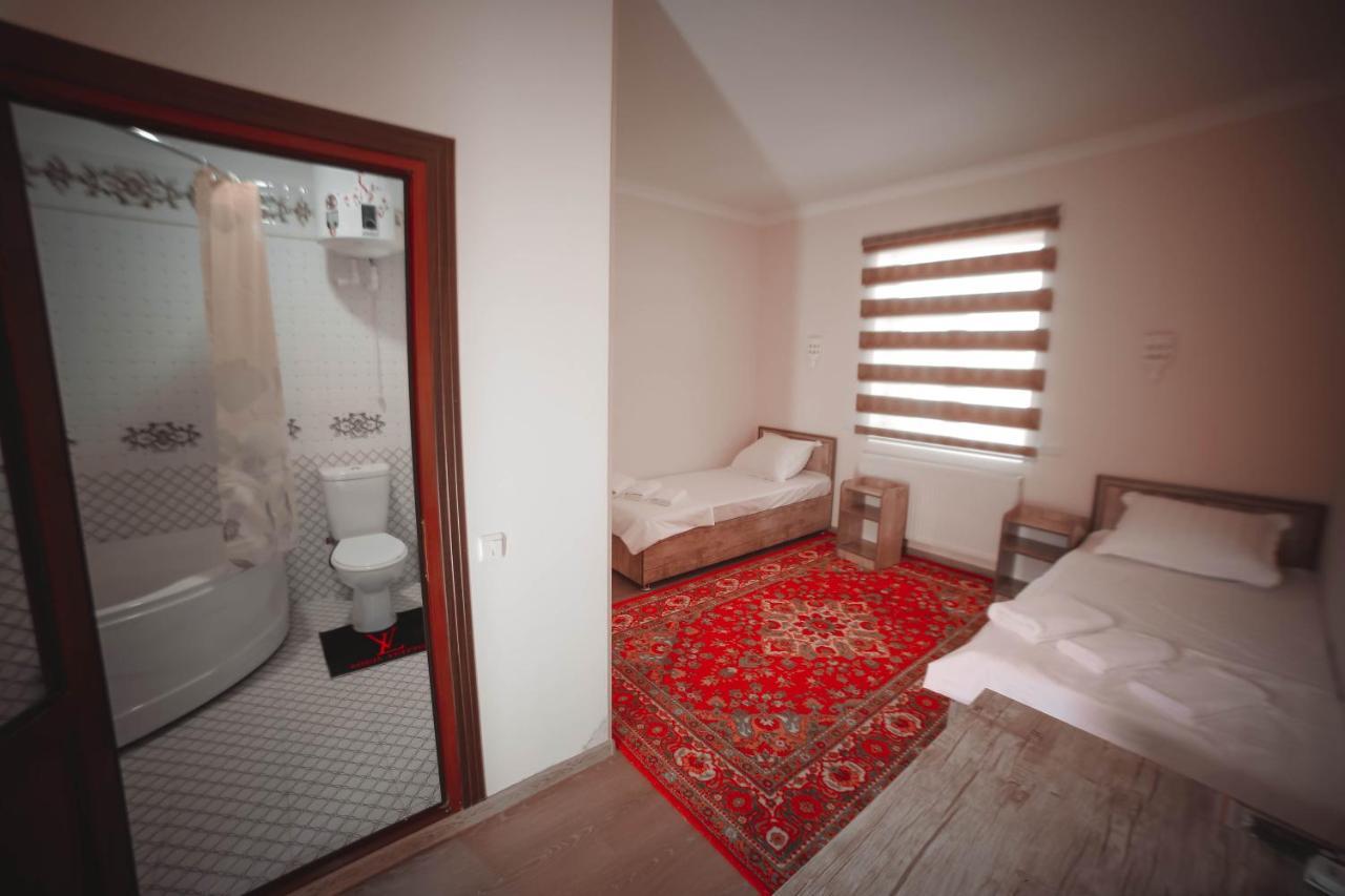 Oqilanur Guest House Chiva Exteriér fotografie