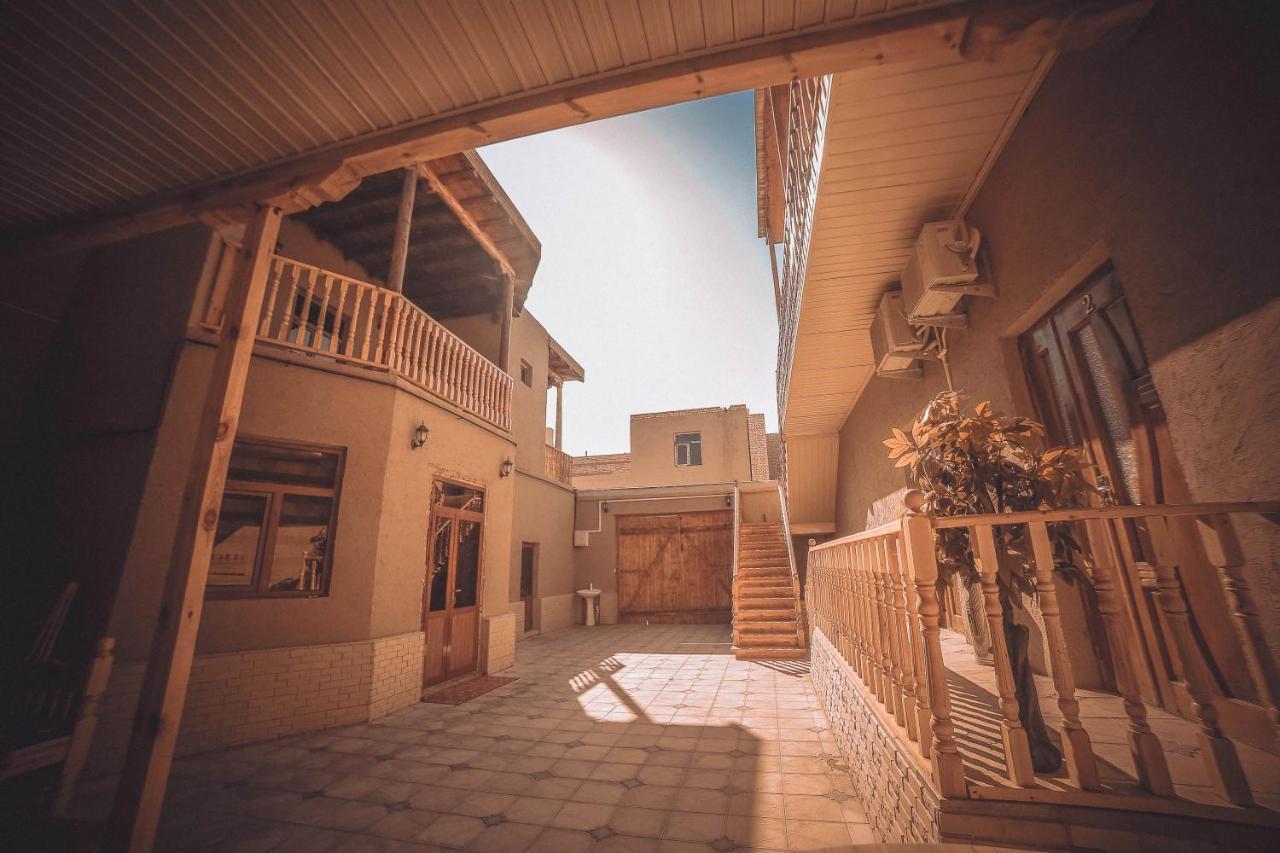 Oqilanur Guest House Chiva Exteriér fotografie