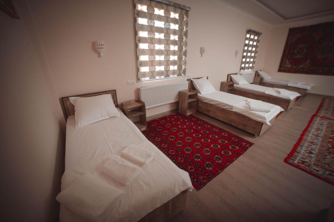 Oqilanur Guest House Chiva Exteriér fotografie