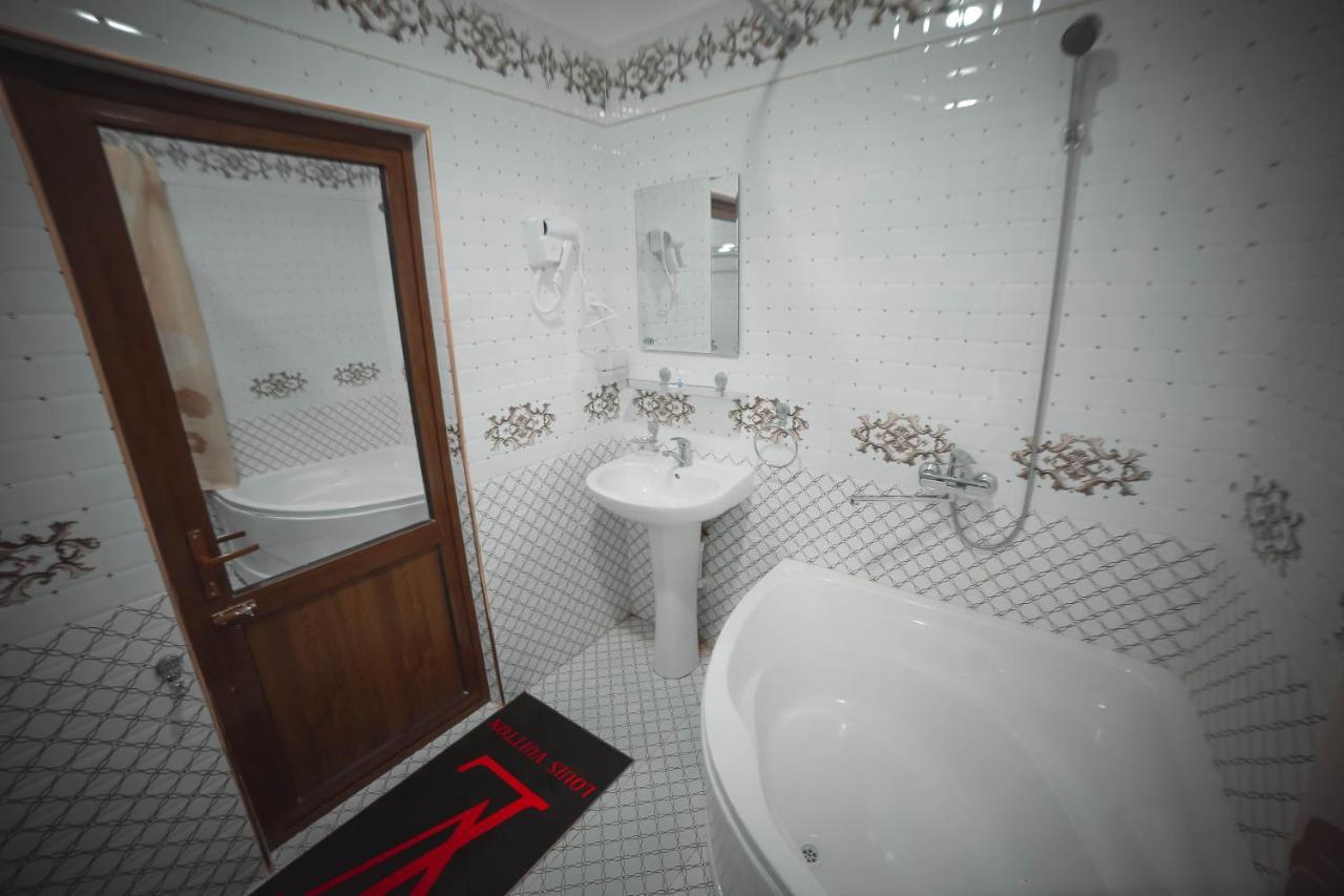 Oqilanur Guest House Chiva Exteriér fotografie